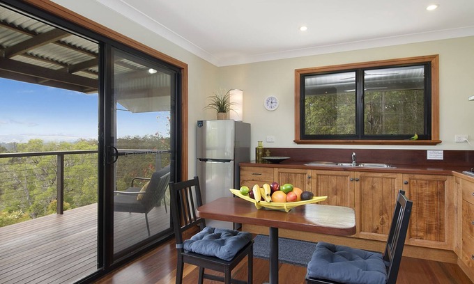 Kobble Creek Cabaña | Currawong Cottage Hill Top