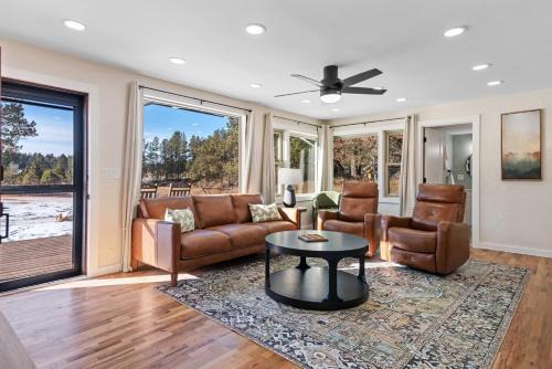 Custer Casa | Custer Gem