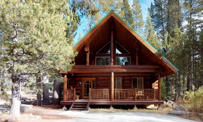 Lakeshore Cabina | Cabaña de troncos a medida con gran terraza y excelente ubicación a pasos de Huntington Lake