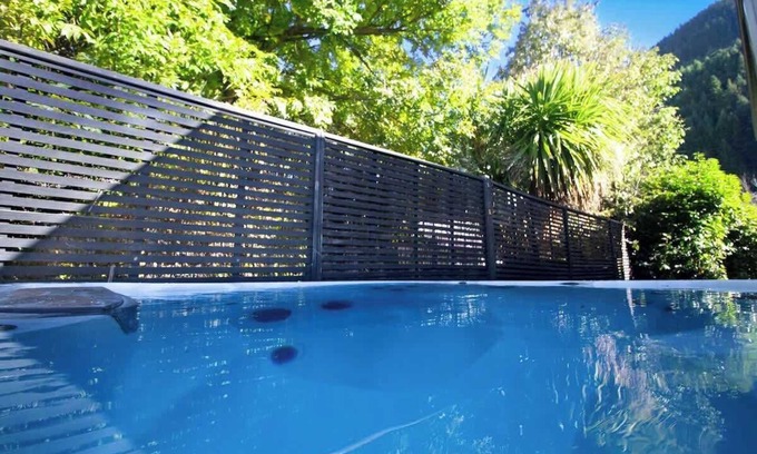 Queenstown Apartamento | Custom Cabin - In Town - Hot Tub - Super King Bed