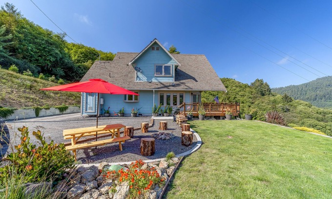 Orick Casa | Custom home overlooking Redwood Creek Valley - hot tub, furnished deck & firepit