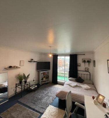 North Wall Apartamento | CustomerHouse Dublin 1, Balcony View