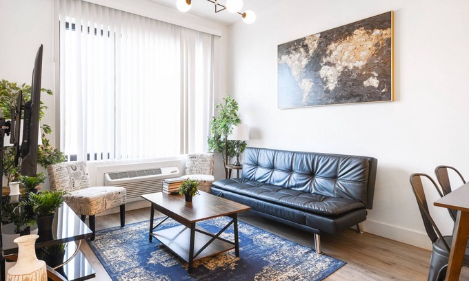 Elizabeth Apartamento | Cute 1BR Next to EWR 5659