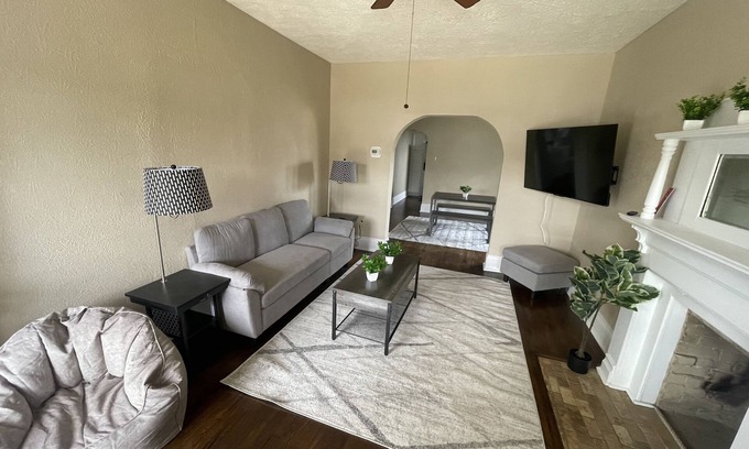 St Albans Casa | Cute 2 bed 1 bath with off street parking