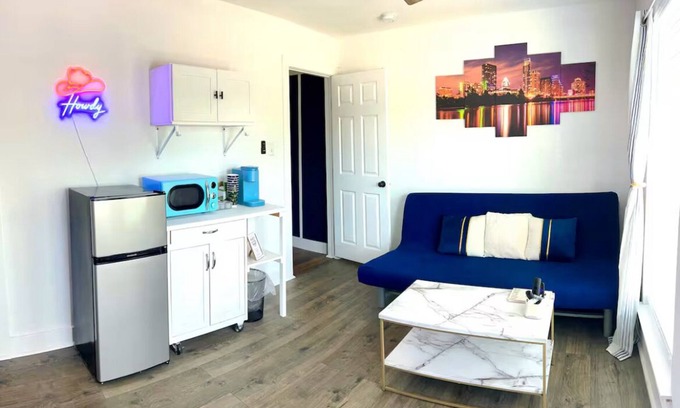 Windsor Hills Apartamento | Cute And Cozy Modern Guesthouse