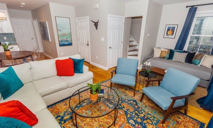 Dorchester Condominio | Cute Boston Condo | Near T