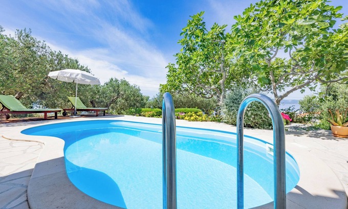 Makarska Casa | NUEVO! Encantadora casa de campo con piscina y vistas al mar en zona tranquila