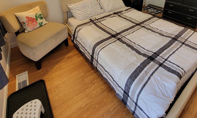 Wallaceburg Casa | Cute little Private place in Downtown Wallaceburg