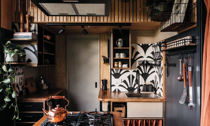 Red Hill South Cabina | Cute tiny retreat with mini-wood stove, firepit & stunning winery valley views