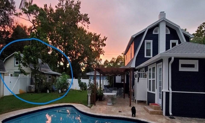 Gulfport Cabaña | Cutest Cottage in Gulfport - 3 minutes from Art District!