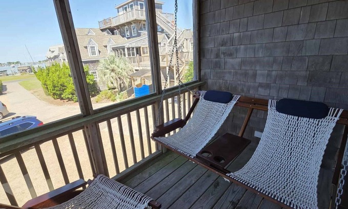 Ocracoke Villa | CV8: Crow's Nest -2nd floor 2 BR villa with screened porch!