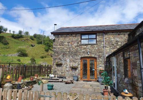 Merthyr Tydfil Casa | Cwm Farm Cwtch
