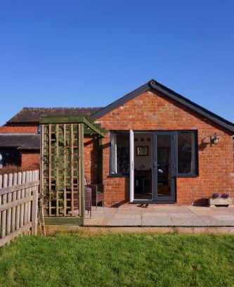 Hereford Casa | Cwm Lodge, an idyllic retreat in the heart of Herefordshire!