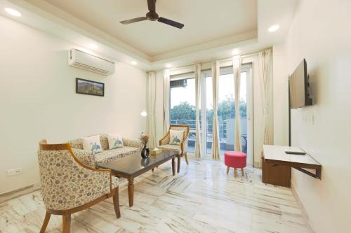 Sushant Lok Apartamento | Cyber hub retreat near Horizon center