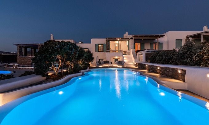 Kalafatis Casa | Cycladic Luxury and Comfort in Kalo Livadi