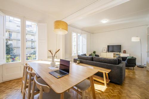 Eixample Apartamento | Cycle haven apt in Girona center