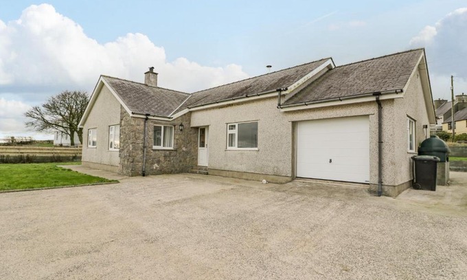 Rhosybol Casa | Cynefin