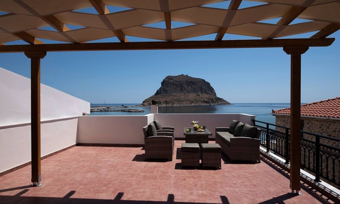 Monemvasia Casa | Cyrenia Guesthouse