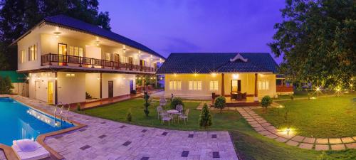 Muhamma Complejo | Cyrus Resort