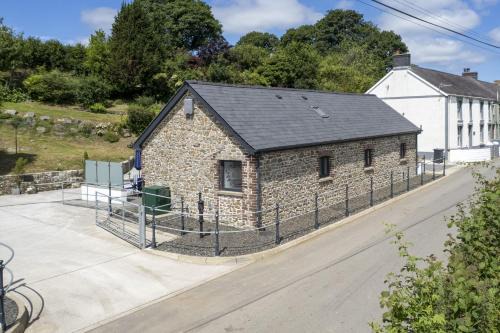 Llangain Casa | Cysgod Y Ffordd - a gorgeous new barn conversion sleeping 4 guests with disabled facilities