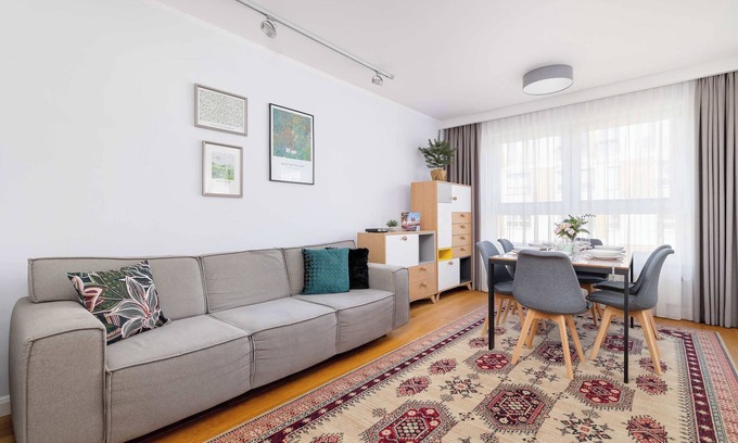 Pradnik Czerwony Apartamento | Dąbska 18I | Spacious Apartment | Parking | Desk