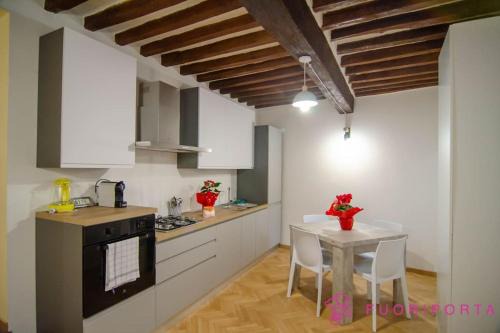 Oltretorrente Apartamento | D'Azeglio 48