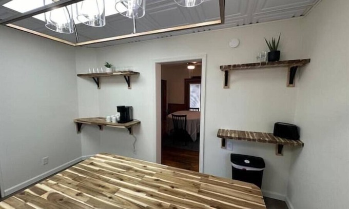 Leadsville Casa | D&E Beauty!