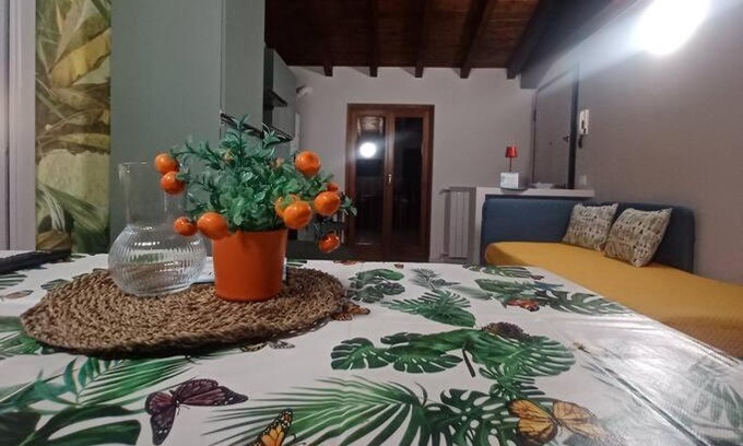 Rovato Apartamento | D e c a d e n c e -Wine calling!