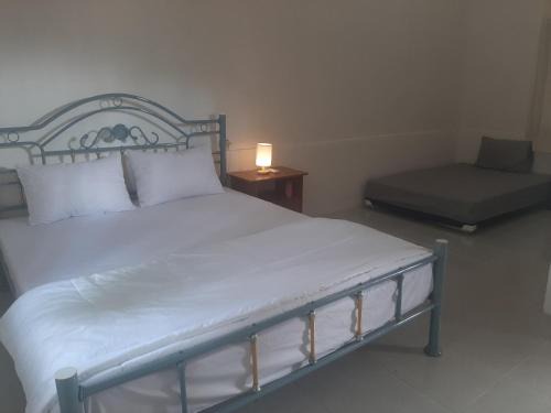 Kecamatan Masbagik Casa | D' La Calma Guest House