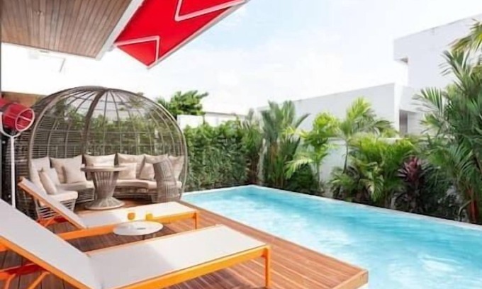 Chalong Casa | "D-Luxury Pool Villa in Rawai: Exclusive Stay"