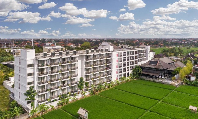 Kerobokan Hotel | d'primahotel Petitenget Seminyak 2