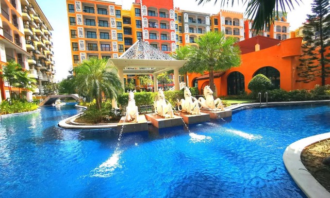Na Chom Thian Apartamento | D14 Venetian Condo Resort Pattaya Pool Connected Netflix