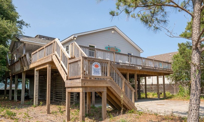 Carolina Dunes Casa | D3906 Coker Cabana. Oceanside! Community Sound and Beach Access!