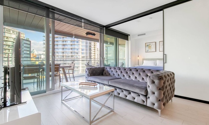 Mount Pleasant Apartamento | D52 - Brand new, two bedroom apartment at Avenue One