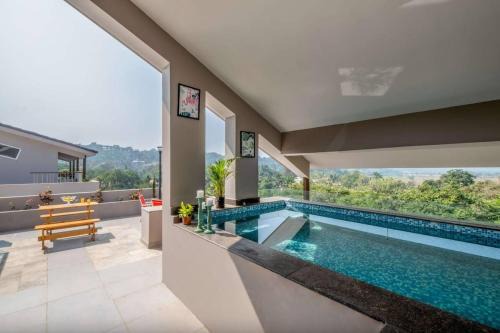 Verem Apartamento | Da Alohas 2BHK Luxury Private Pool Penthouse Suite