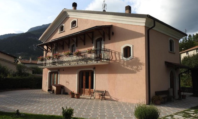 Villetta Barrea Cama Y Desayuno | Da Nonna Li Rooms and Breakfast