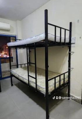 Al Muraqqabat Apartamento | Daily Men Bed Space