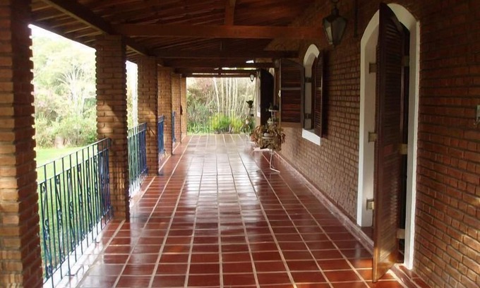 Ibiuna Casa | HERMOSA CHÁCARA CON PISCINA A 350 METROS DE ASFALTO. DIARIO DESDE R $ 400.00