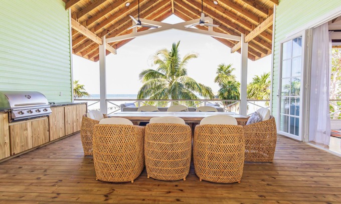Roatan Casa | Dakota Breeze