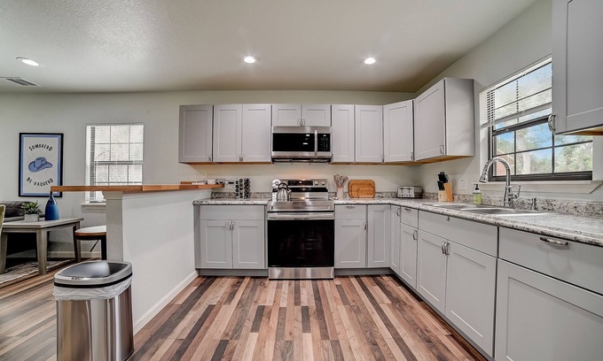 Blanco Cabina | Dallas House | Dog-friendly cabin in Blanco with firepit, W/D, streaming