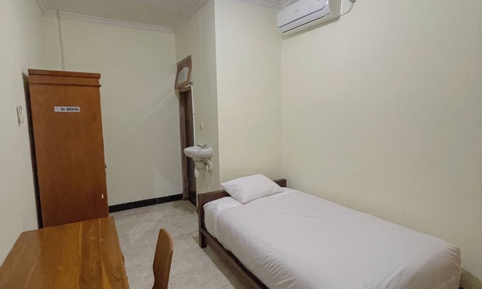Labuan Bajo Casa | dAlvin: Room 3 - Quiet Comfort | Near Airport