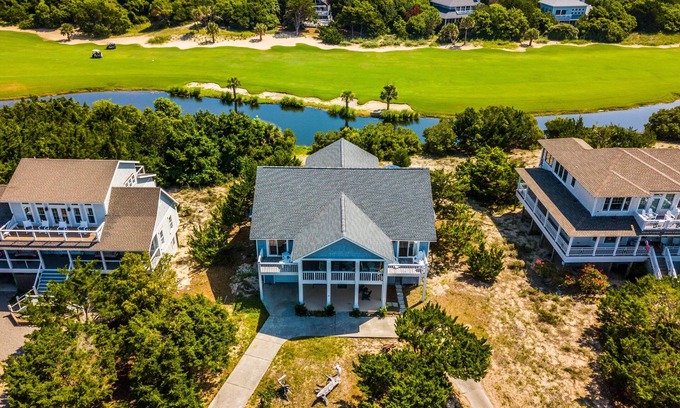 Bald Head Island Casa | ���Bailando a la luz de la luna en el hoyo 17 del campo de golf y la laguna!