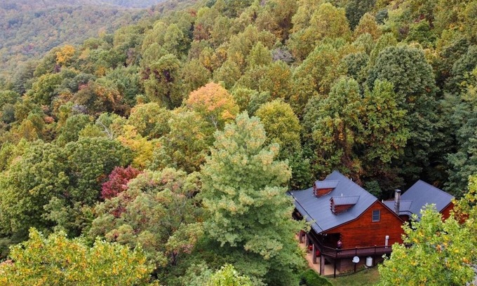 Stanardsville Cabina | Daniels Mountain Lodge, large cabin by Shenandoah