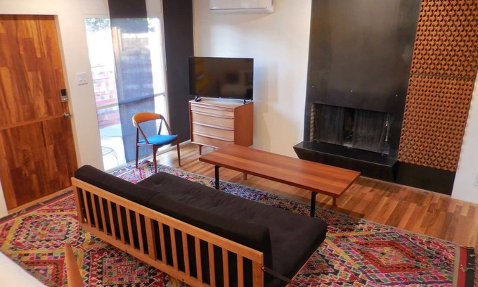 Albuquerque Apartamento | Danish Modern Luxury Spa Retreat