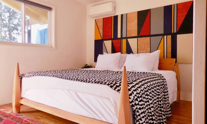 Northeast Heights Apartamento | Danish Modern Luxury Mini Suite