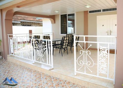 Madina Casa | DanRitzcer Suites
