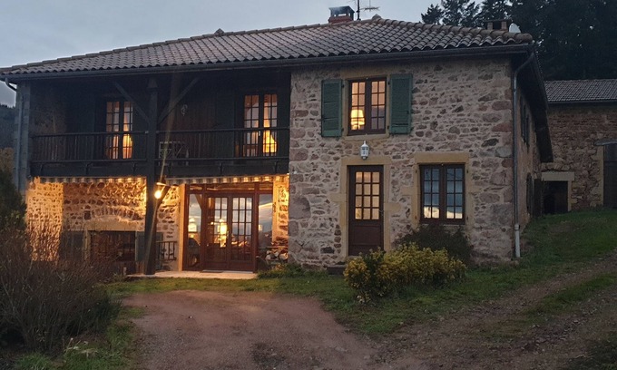 Mussy-sous-Dun Cama Y Desayuno | Dans Ancienne Ferme Restaurée - Chambre Avec Petit Salon et SdB Internet:wifi