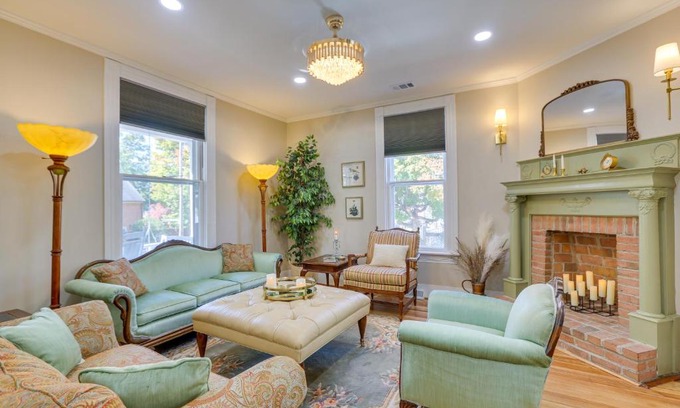 Danville Casa | Danville Retreat with Hot Tub and Cozy Fireplace!