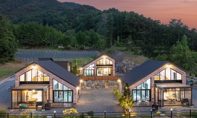 Danyang Casa | Danyang Dandelion Pool Villa