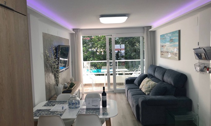 Torre del Mar Apartamento | Apartamento Darú Vistamar Luxur, vistas al mar, piscina y primera línea de playa